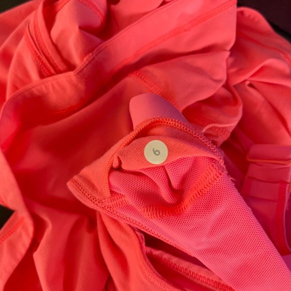 Lululemon Run For Your Money Tank Top‎ Women 6 Built in Bra Pocket Coral Neon - Picture 11 of 11